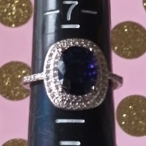 Beautiful 925 blue and white sapphire ring
